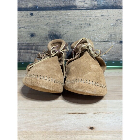 NEW Minnetonka Mens style882 Tan Suede Fringe Moccasin Boots Ties Soft Sole NWT - Picture 7 of 13